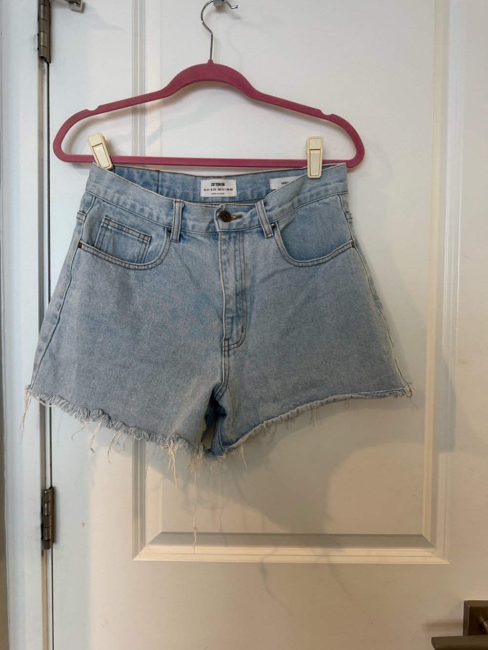 Cotton On Light Wash Denim Frayed Hem Women's Shorts size 6
